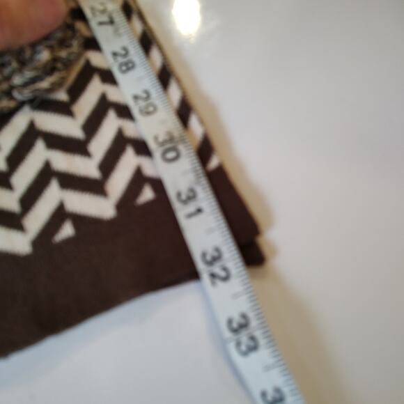 GAP Knit Brown & Cream Chevron Print Scarf - Picture 6 of 7